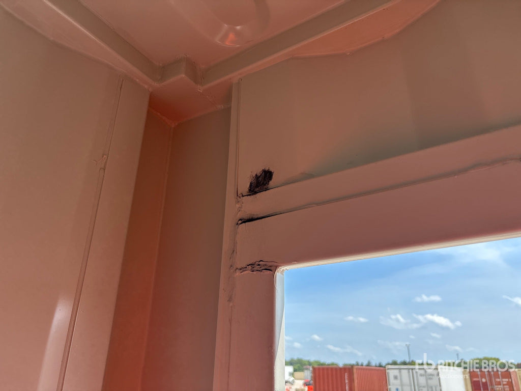 Contentor de 10 Pés com Porta Simples e Janela Isolada - Ideal para Armazenamento Seguro e Confortável