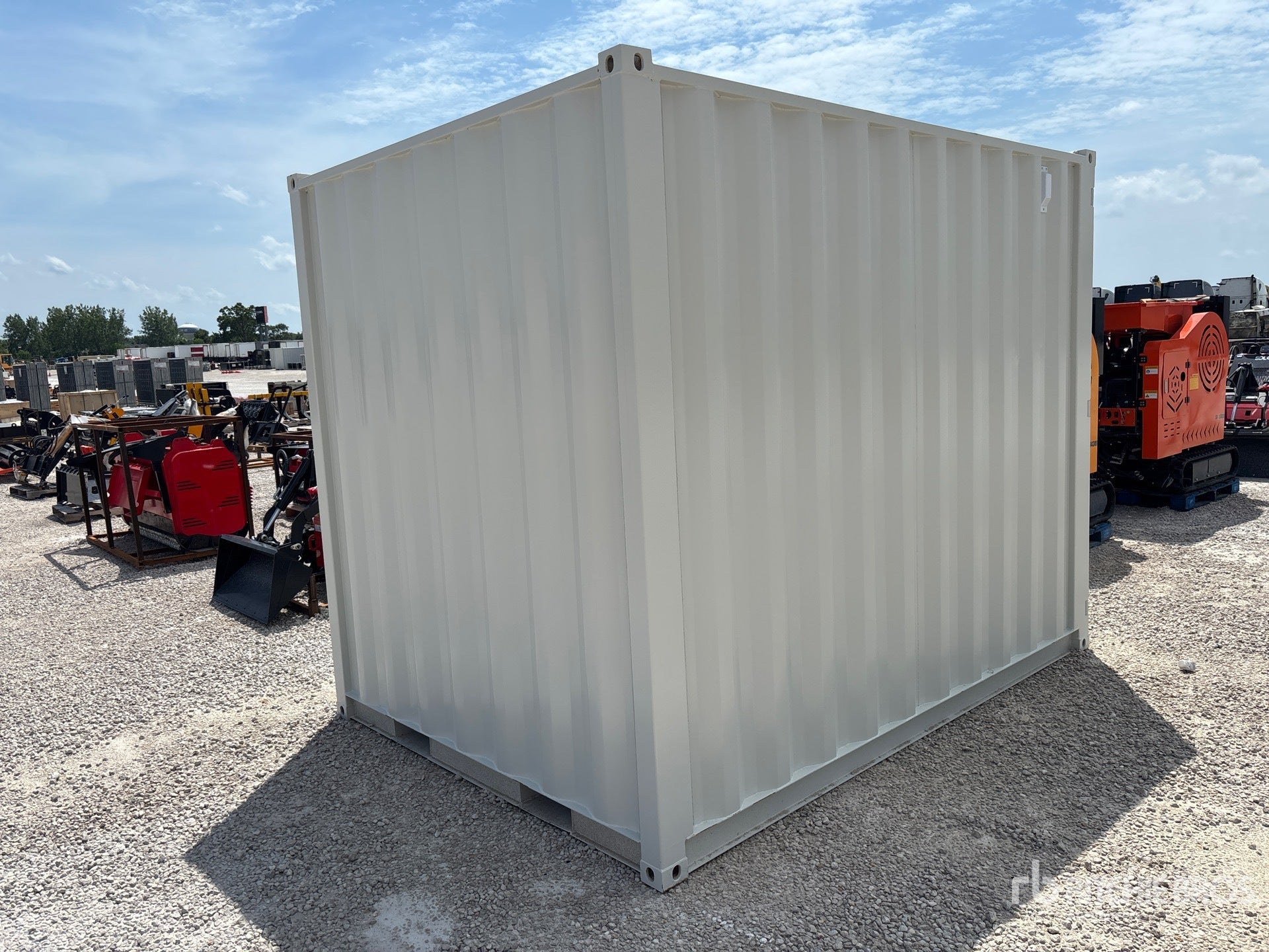 Contentor de 10 Pés com Porta Simples e Janela Isolada - Ideal para Armazenamento Seguro e Confortável