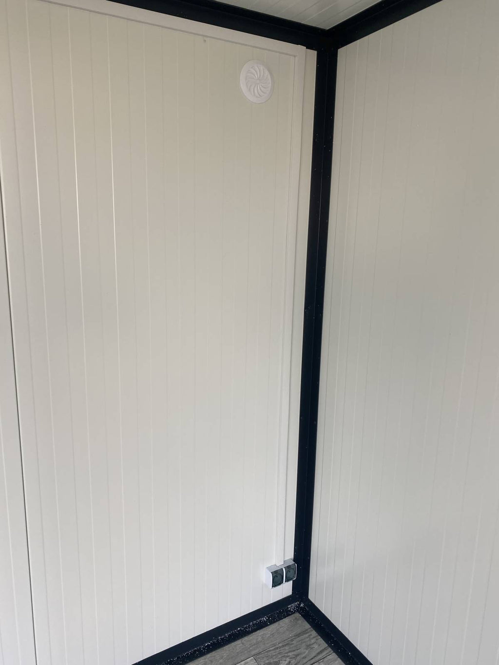 Contentor de escritório móvel 20 pés x 8, totalmente acabado, porta e janela