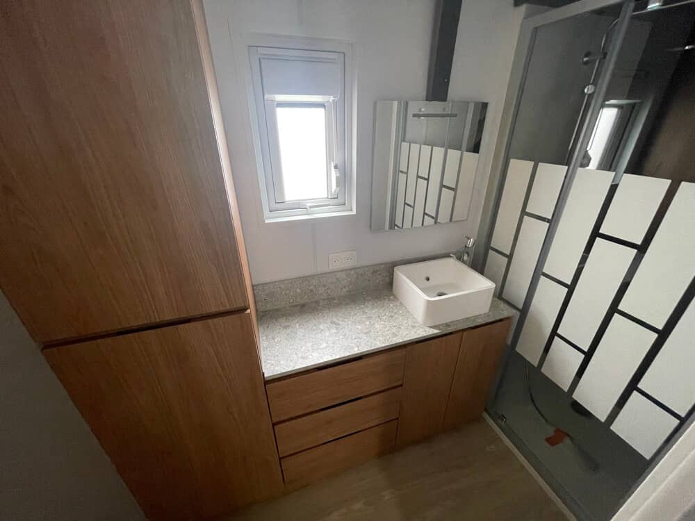 Reboque de casa móvel, 40 pés x 8, tipo T2, revestida a madeira, totalmente acabada e mobilada