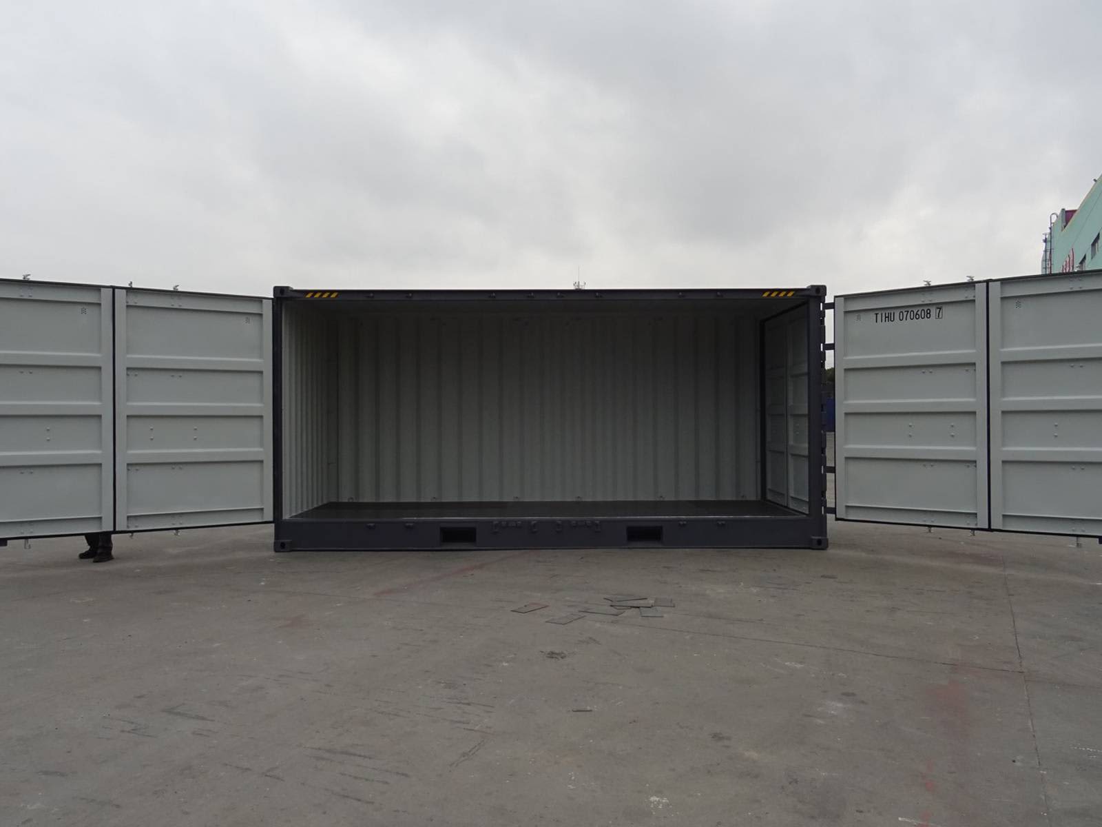Contentor 20 Pés Open Side Novo - Acesso Fácil e Espaçoso para Armazenamento e Transporte Cinzento