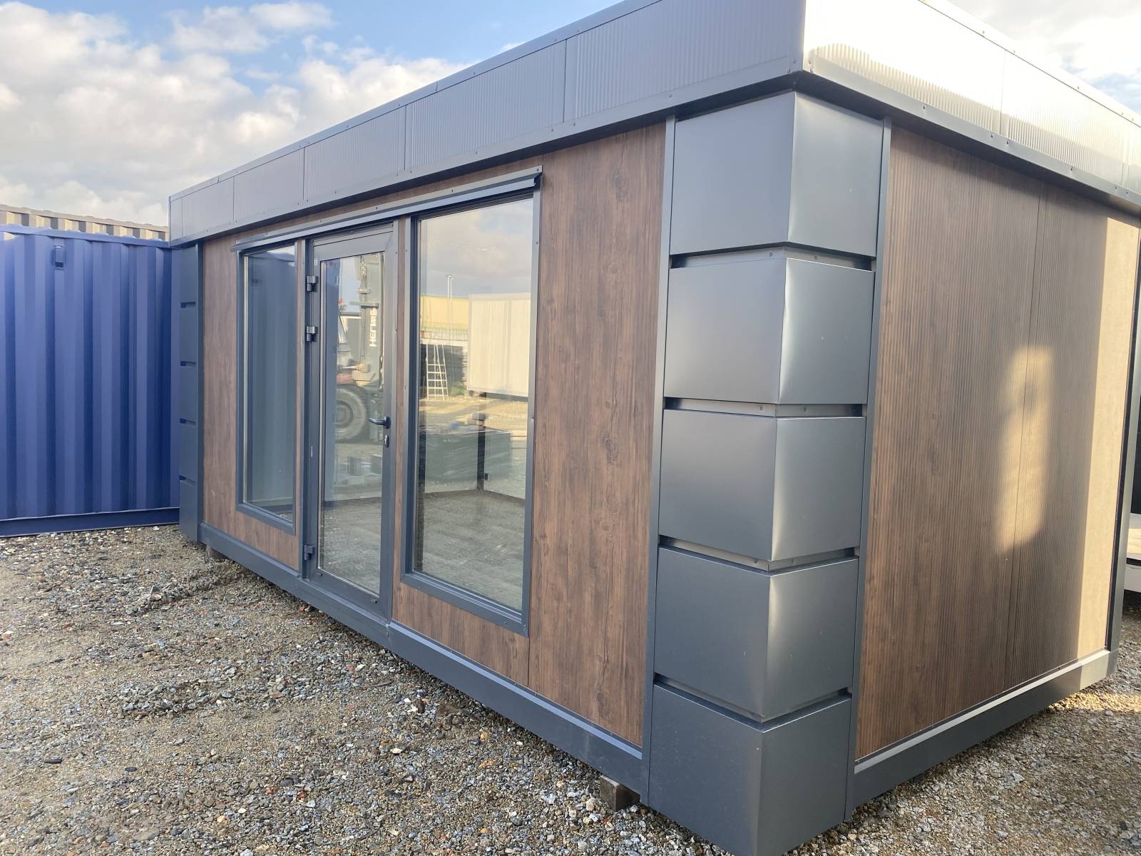 Contentor de escritório móvel 20 pés x 8, totalmente acabado, porta e janela