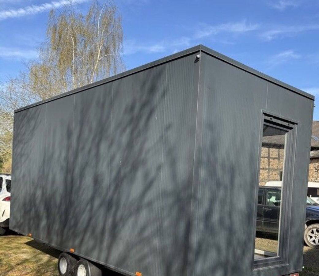 Secretária Móvel Moderna e Isolamento Superior – Ideal para o seu espaço de trabalho flexível