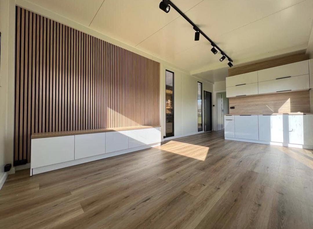 Casa móvel T2 em contentor – 40 x 10 pés – Alto padrão – 4 estações – Chave na mão