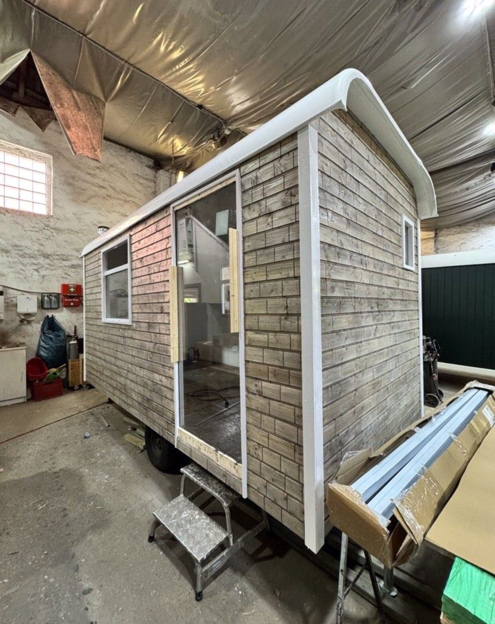 Casa móvel clássica 4 estações – 40 x 10 pés – Totalmente acabada – Pronta a habitar