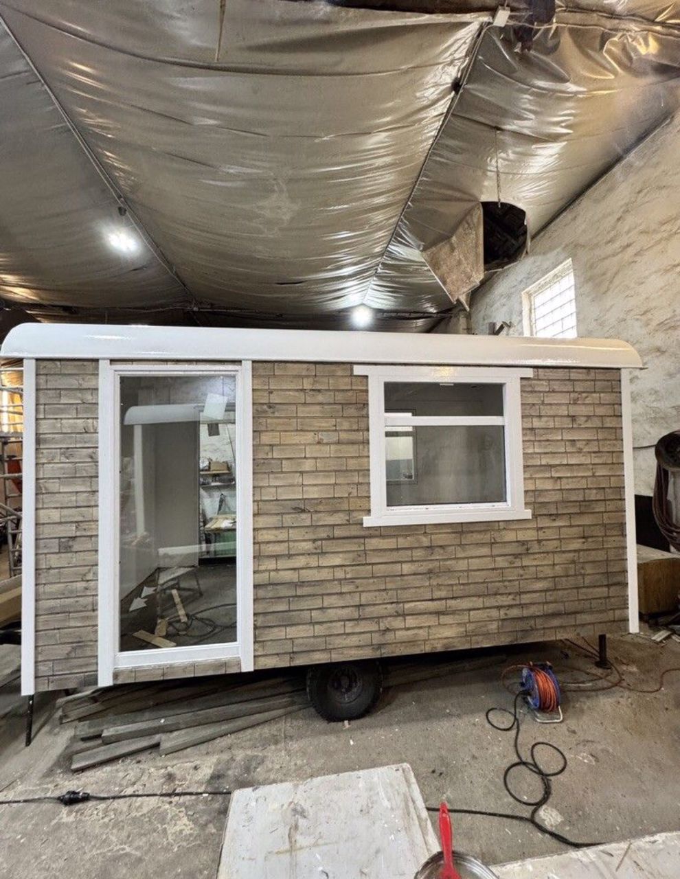 Casa móvel clássica 4 estações – 40 x 10 pés – Totalmente acabada – Pronta a habitar