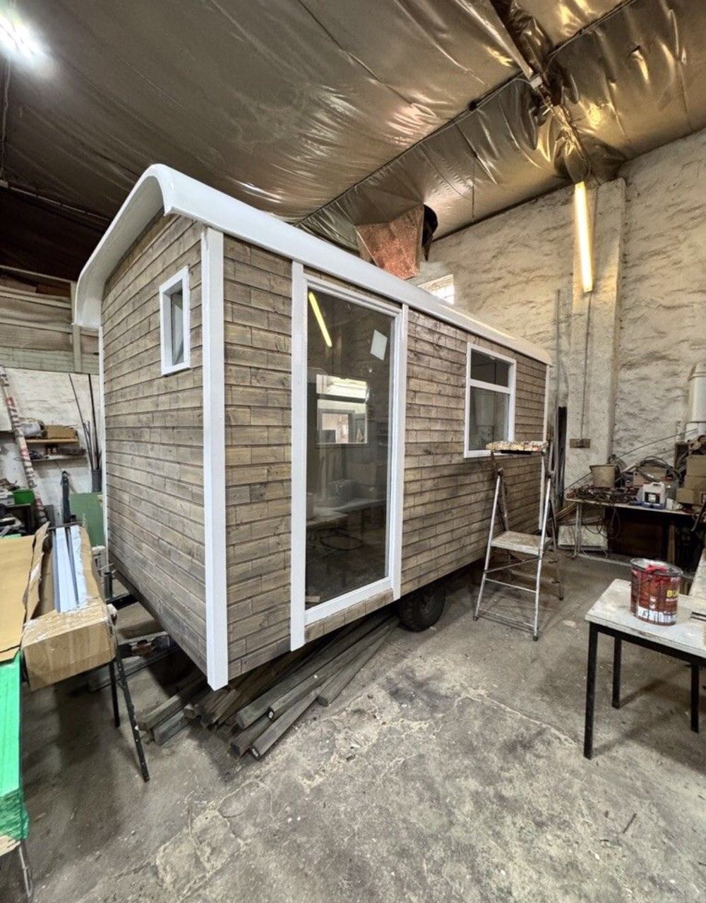 Casa móvel clássica 4 estações – 40 x 10 pés – Totalmente acabada – Pronta a habitar